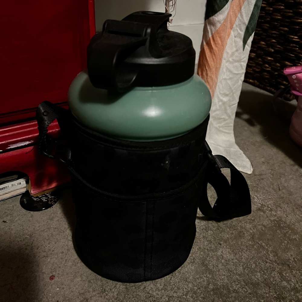 Green hydrojug NWOT